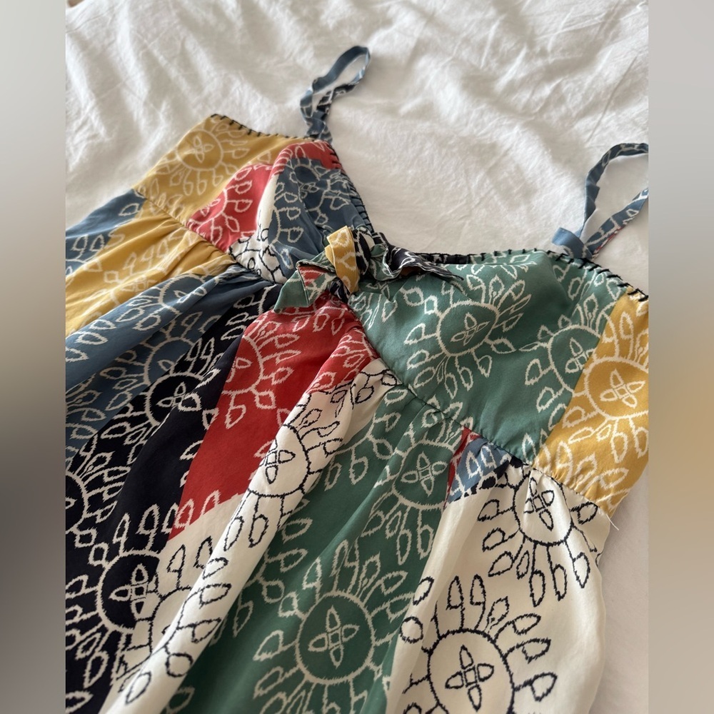 100% Silk bcbgmaxazria patchwork dress - Picture 3 of 12